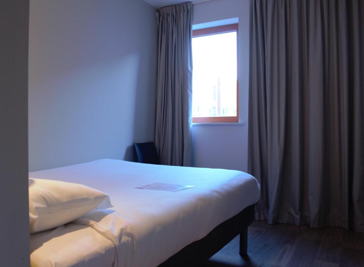 Ibis Budget Суиндън Екстериор снимка