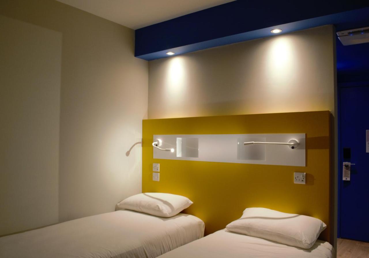 Ibis Budget Суиндън Екстериор снимка