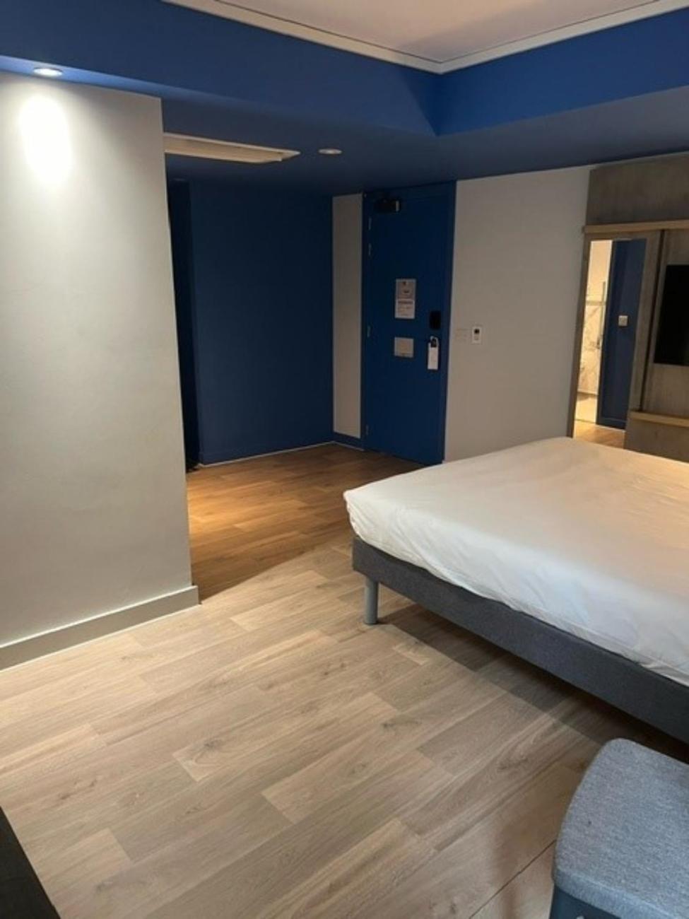 Ibis Budget Суиндън Екстериор снимка